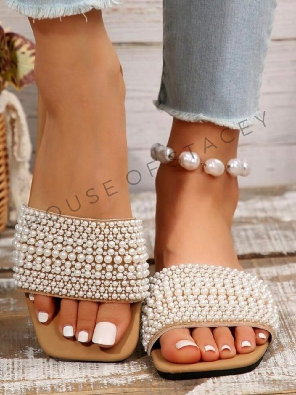 Pearl Embellished Slide Sandals Women’s Size 9 EU 40